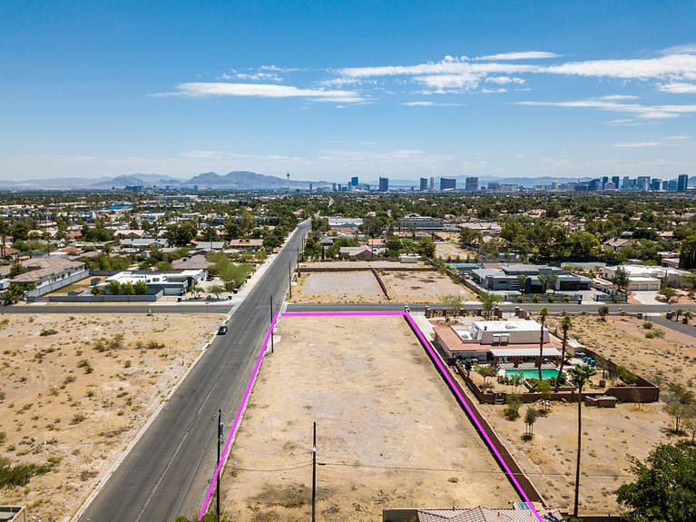 ラスベガス西側の高級注文住宅用地の画像